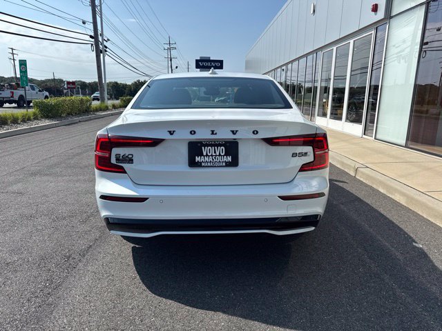 Used 2023 Volvo S60 B5 Plus w/ Climate Package AWD/4WD image 4