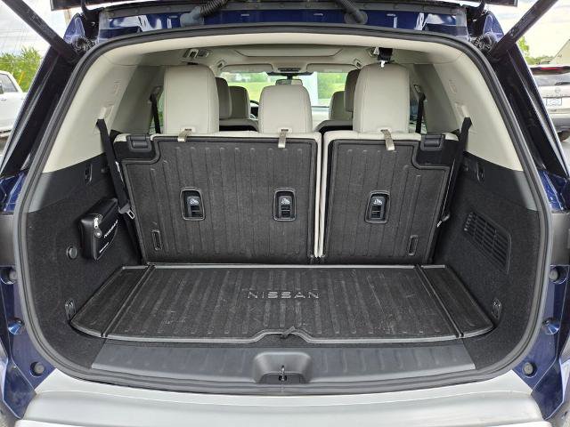 Certified 2022 Nissan Pathfinder SL w/ SL Premium Package FWD image 13