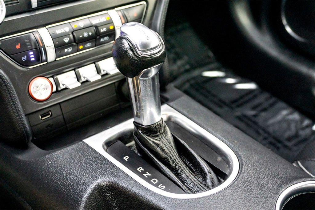 Used 2023 Ford Mustang Convertible image 24