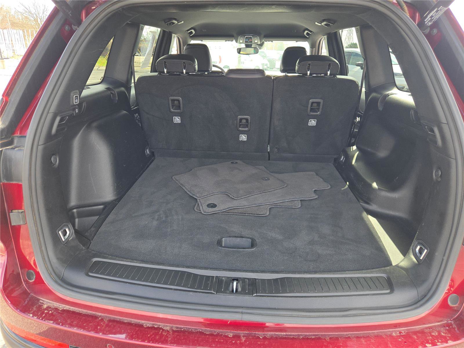 Certified 2024 Jeep Grand Cherokee Altitude image 19