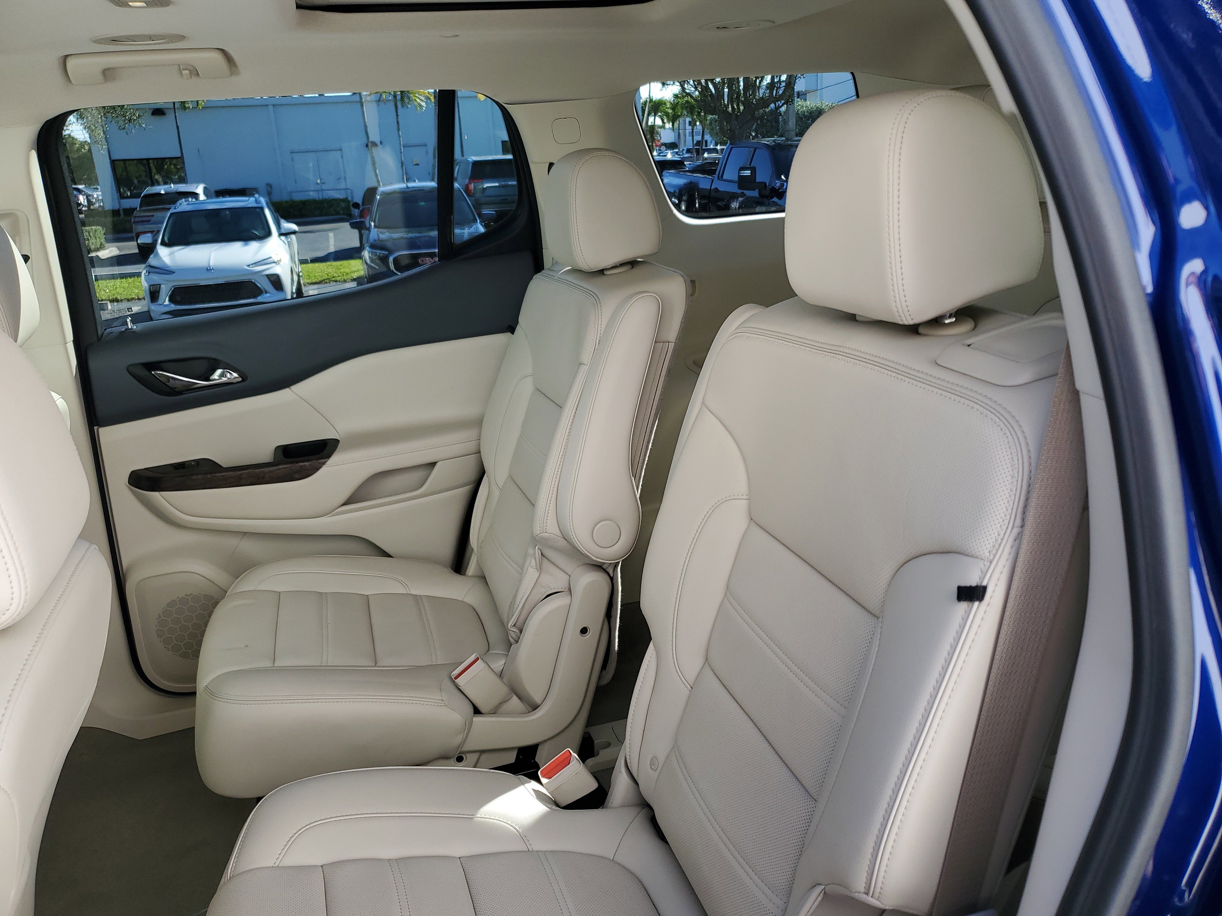 Used 2023 GMC Acadia Denali w/ Denali Ultimate Package image 12