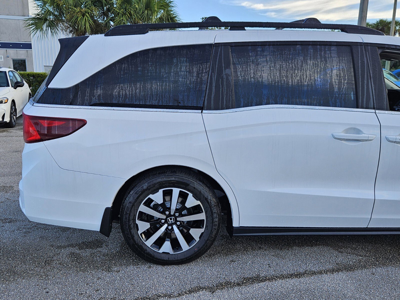 New 2026 Honda Odyssey EX-L image 4