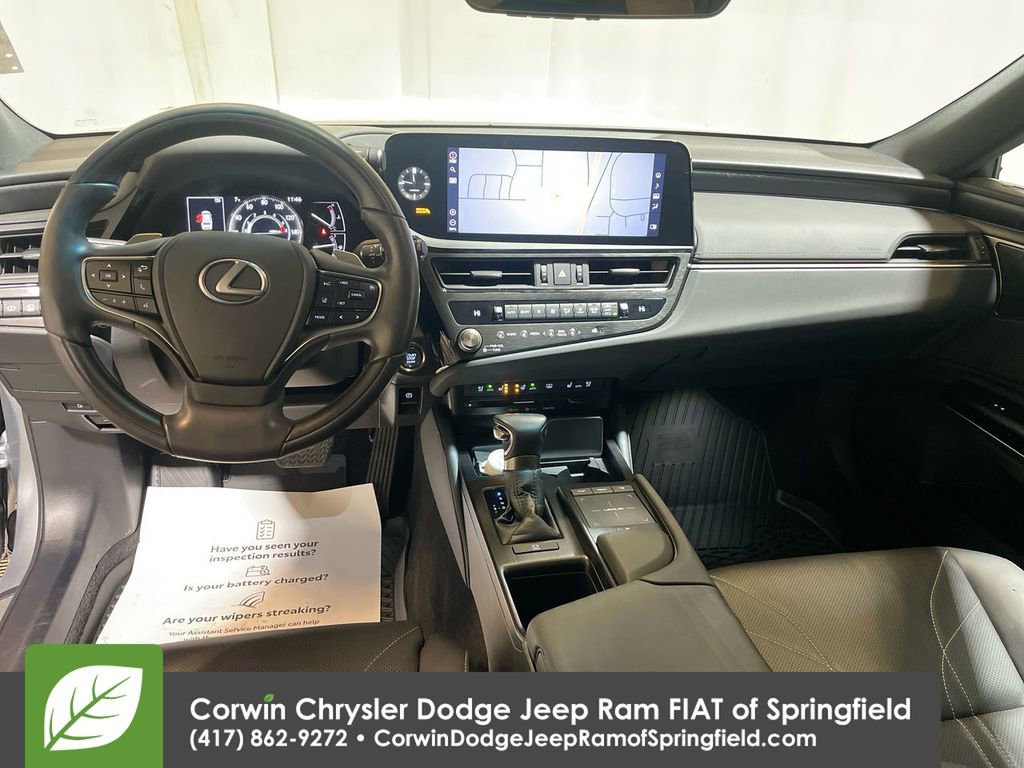 Used 2022 Lexus ES 350 Ultra Luxury image 11