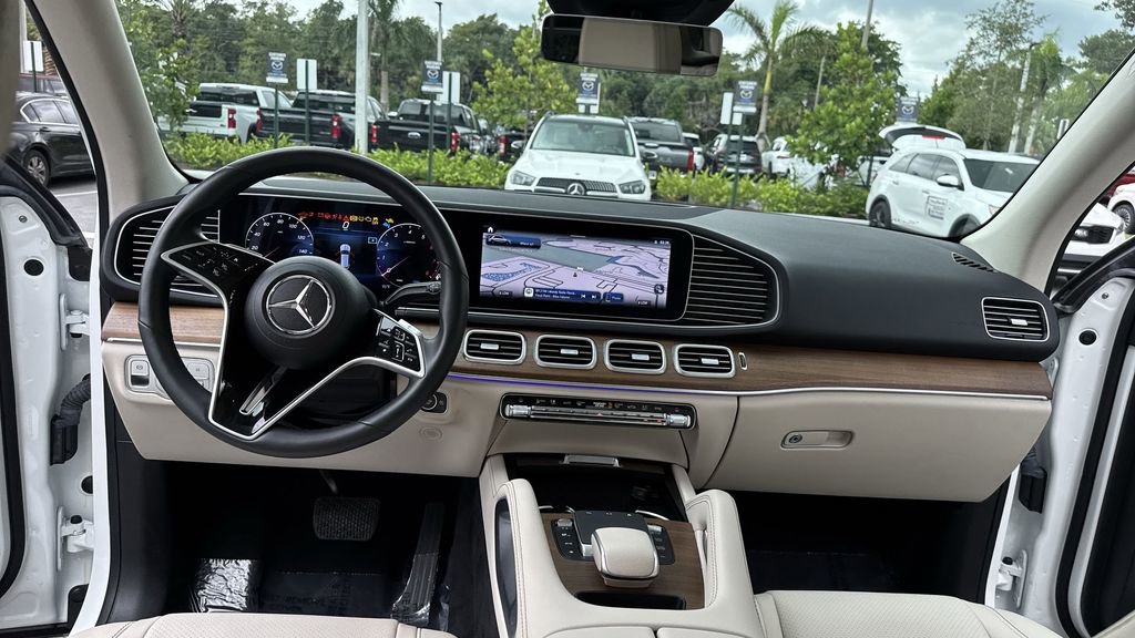 Used 2024 Mercedes-Benz GLE 450 4MATIC image 37