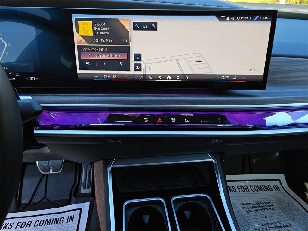 Used 2024 BMW i7 xDrive60 image 15