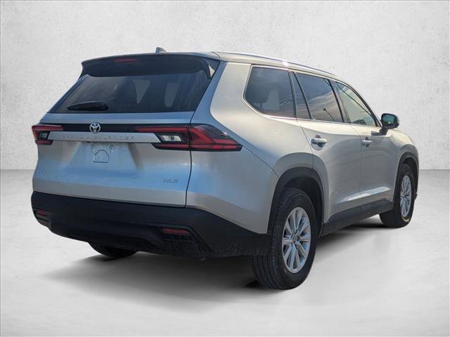 Used 2025 Toyota Grand Highlander XLE image 5