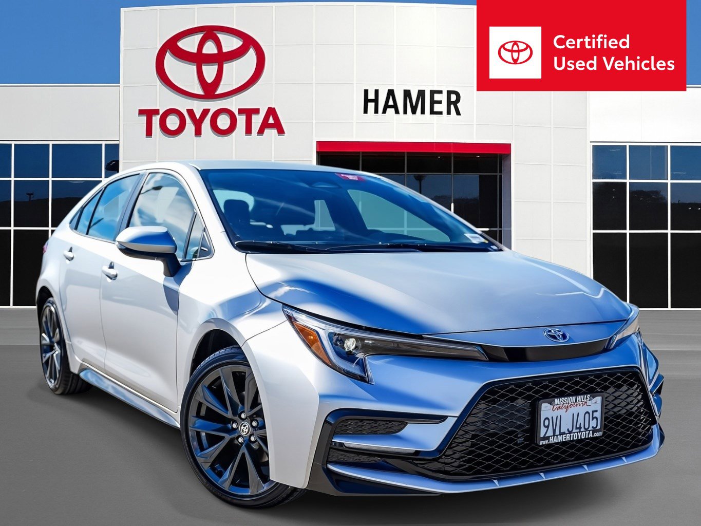 Certified 2025 Toyota Corolla SE image 1