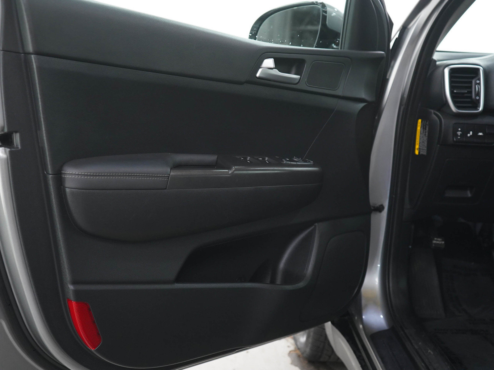 Used 2021 Kia Sportage LX w/ LX AWD Popular Package image 17