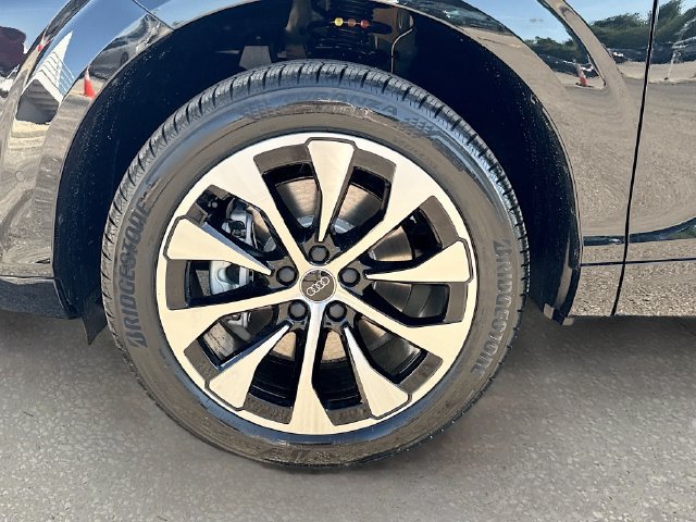 New 2026 Audi Q3 quattro 2.0T AWD/4WD image 41