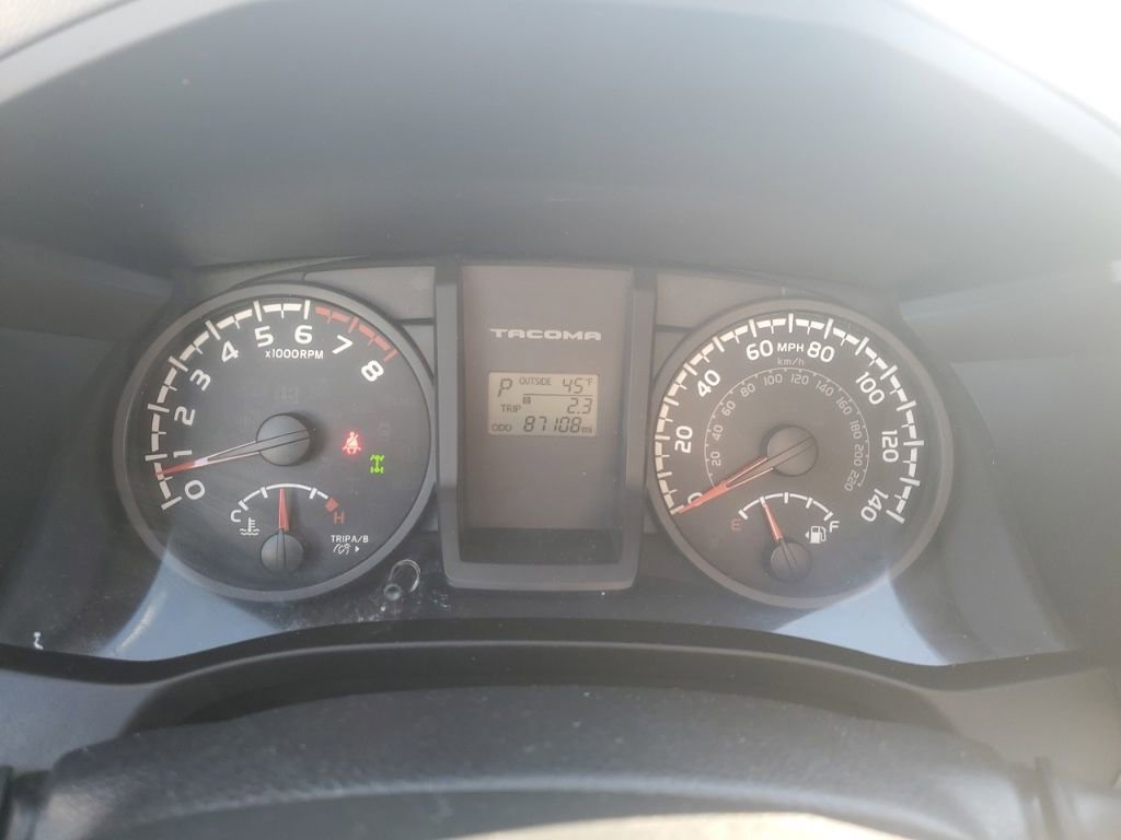 Used 2017 Toyota Tacoma SR w/ Tow Package image 15