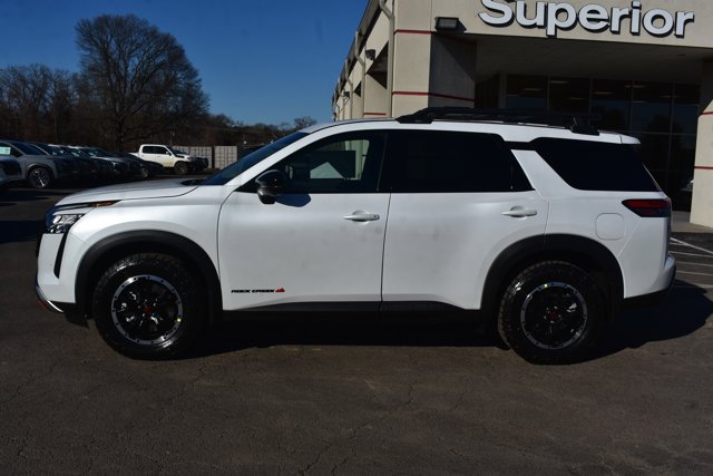 New 2026 Nissan Pathfinder Rock Creek w/ Rock Creek Premium Package AWD/4WD image 9