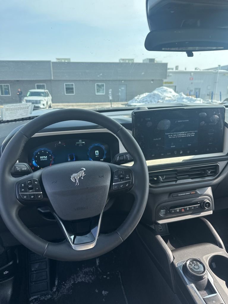 Used 2025 Ford Bronco Sport Heritage w/ Convenience Package image 6