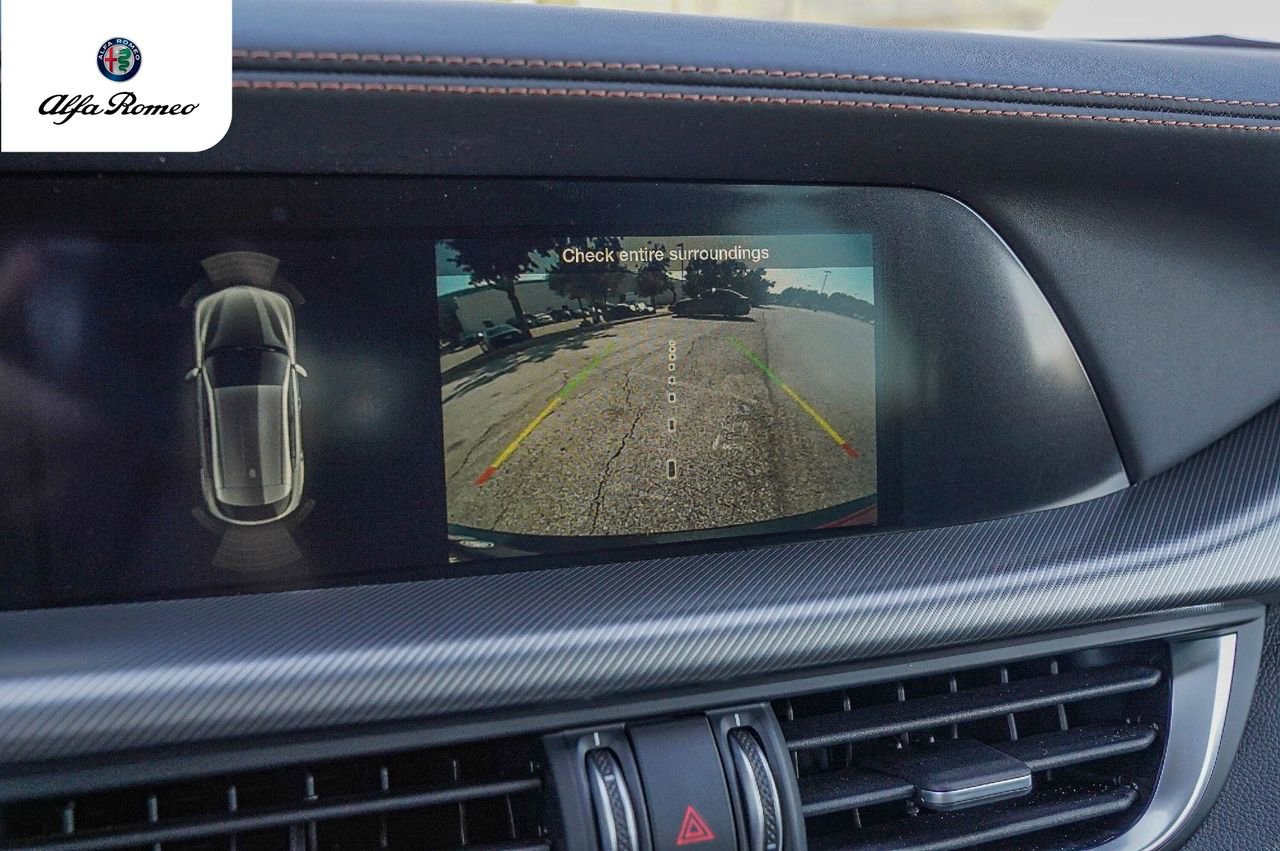 New 2025 Alfa Romeo Stelvio Sprint image 13