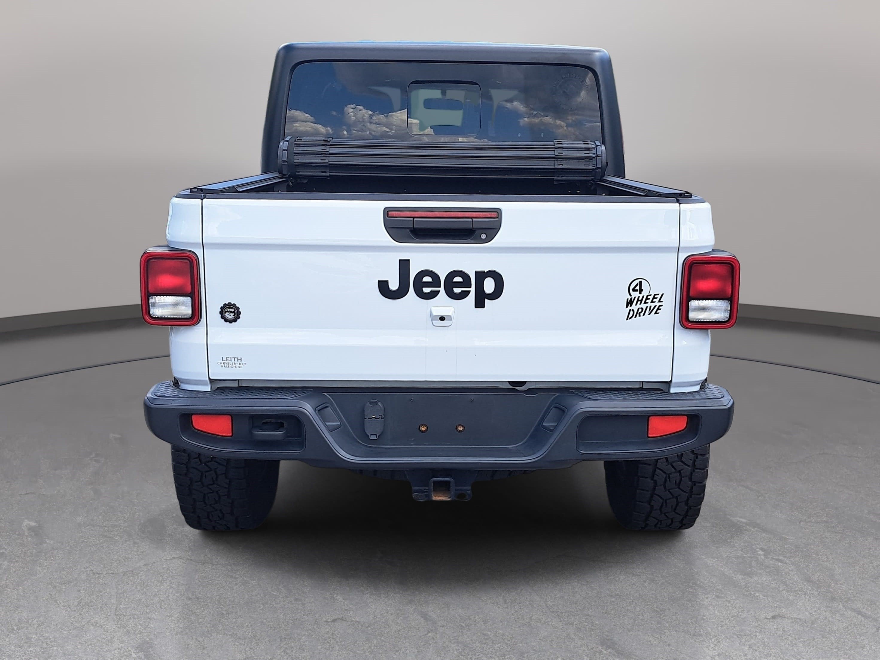 Used 2022 Jeep Gladiator Sport AWD/4WD image 6