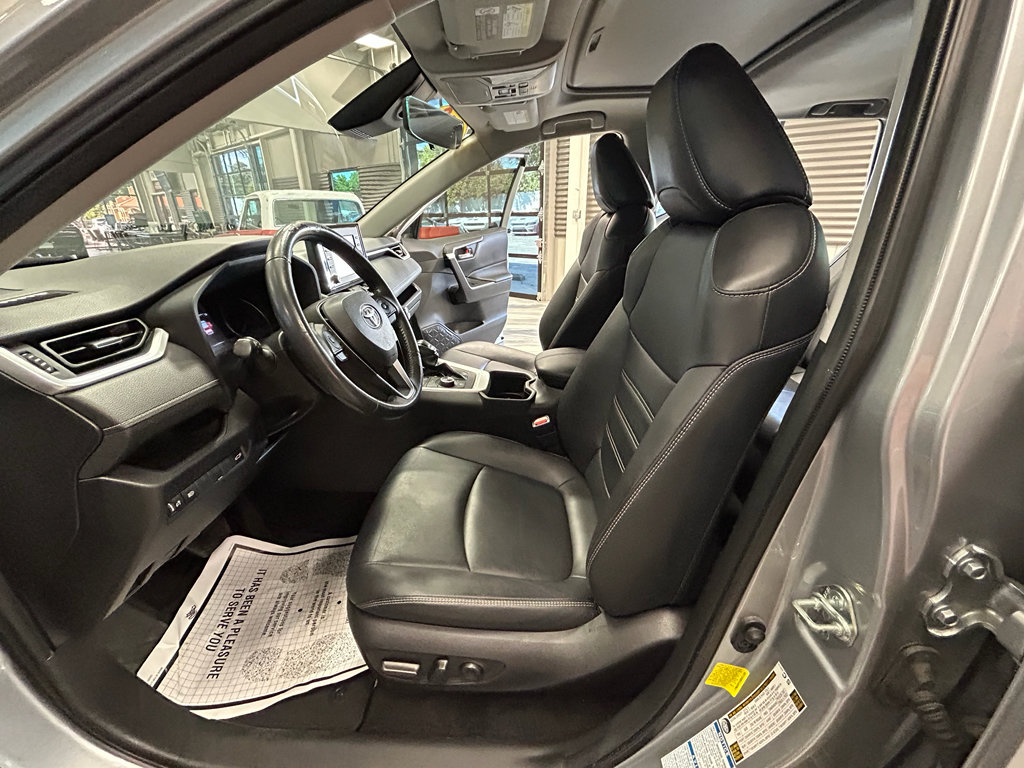 Used 2022 Toyota RAV4 XLE Premium AWD/4WD image 55