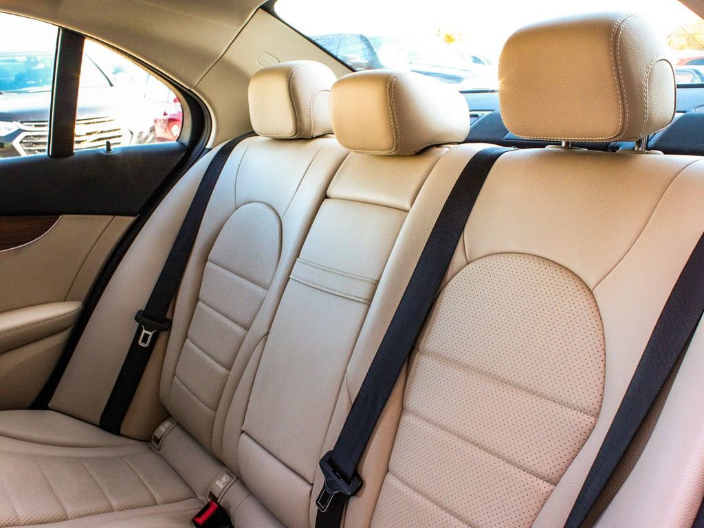 Used 2021 Mercedes-Benz C 300 4MATIC Sedan image 34