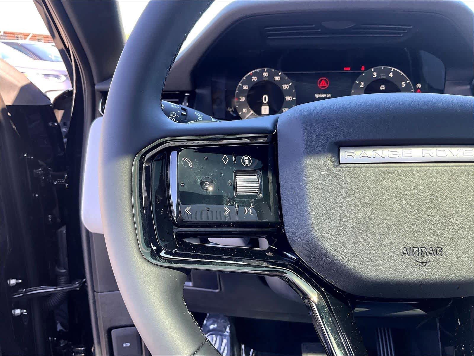 New 2026 Land Rover Range Rover Evoque S AWD/4WD image 17