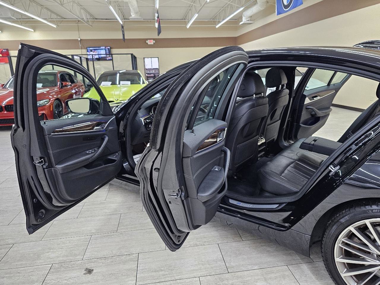 Used 2018 BMW 530e image 17