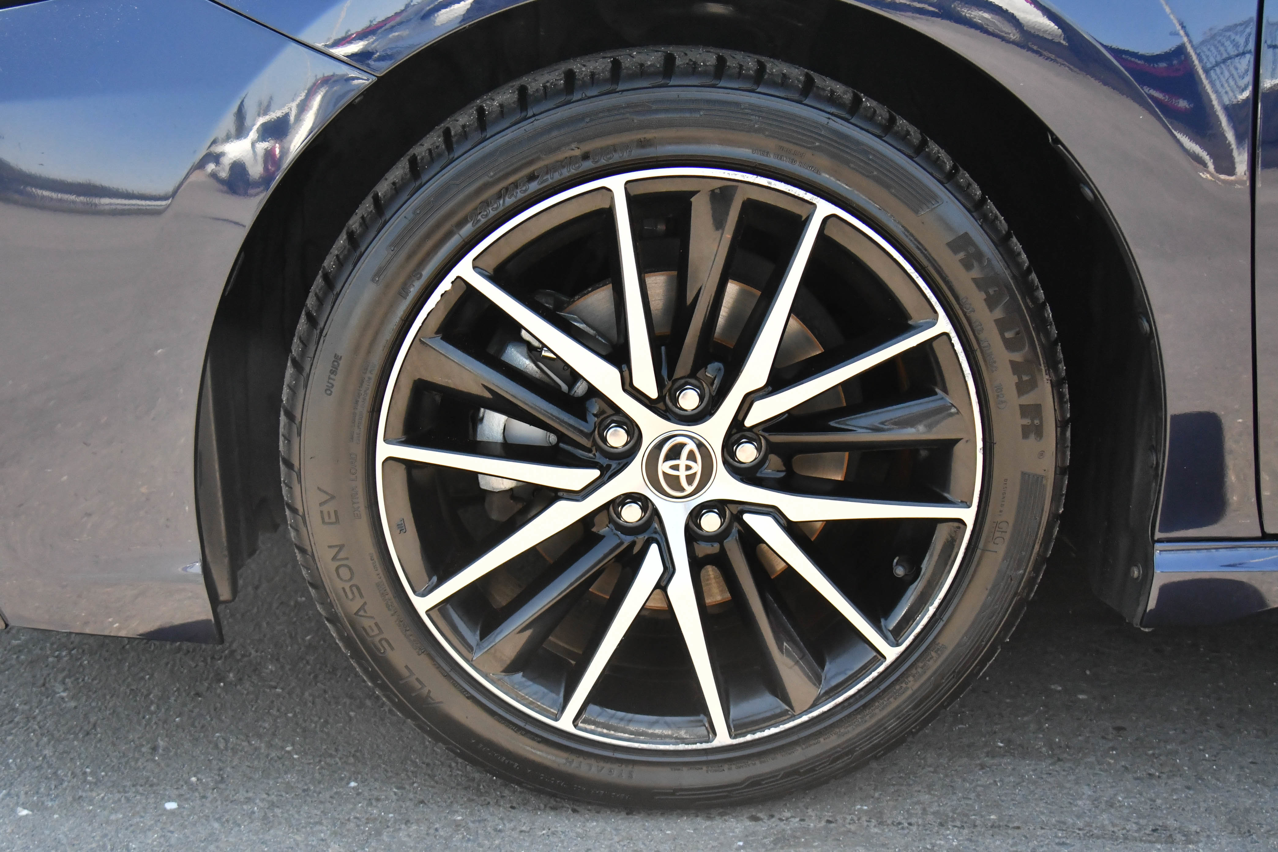 Used 2022 Toyota Camry SE FWD image 12