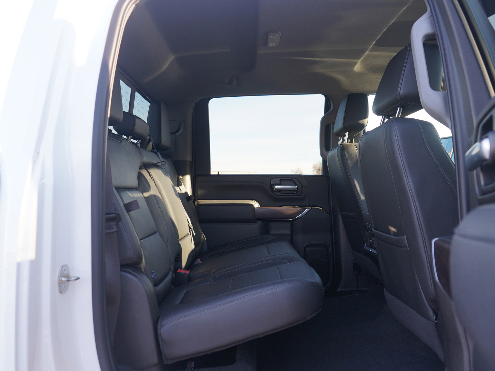 Used 2021 GMC Sierra 3500 SLT w/ SLT Premium Package AWD/4WD image 12