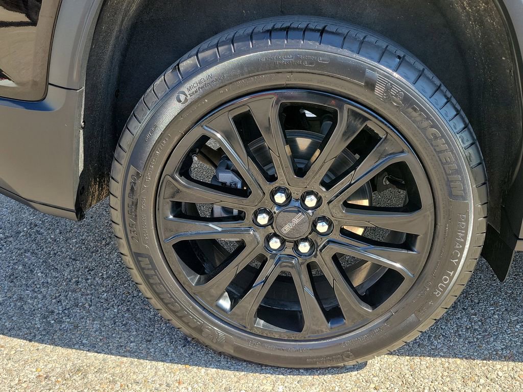 Used 2023 GMC Acadia SLE w/ Driver Convenience Package image 6