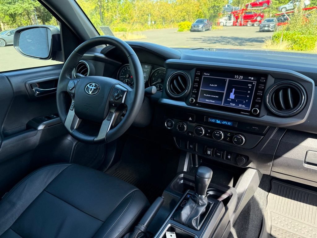Certified 2023 Toyota Tacoma TRD Off-Road AWD/4WD image 21