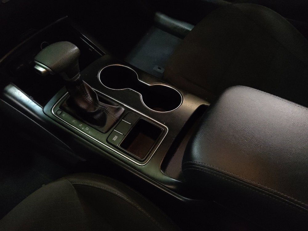 Used 2020 Kia Sorento LX FWD image 26