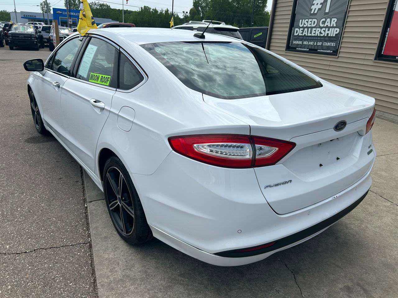 Used 2015 Ford Fusion SE w/ Equipment Group 202A FWD image 7