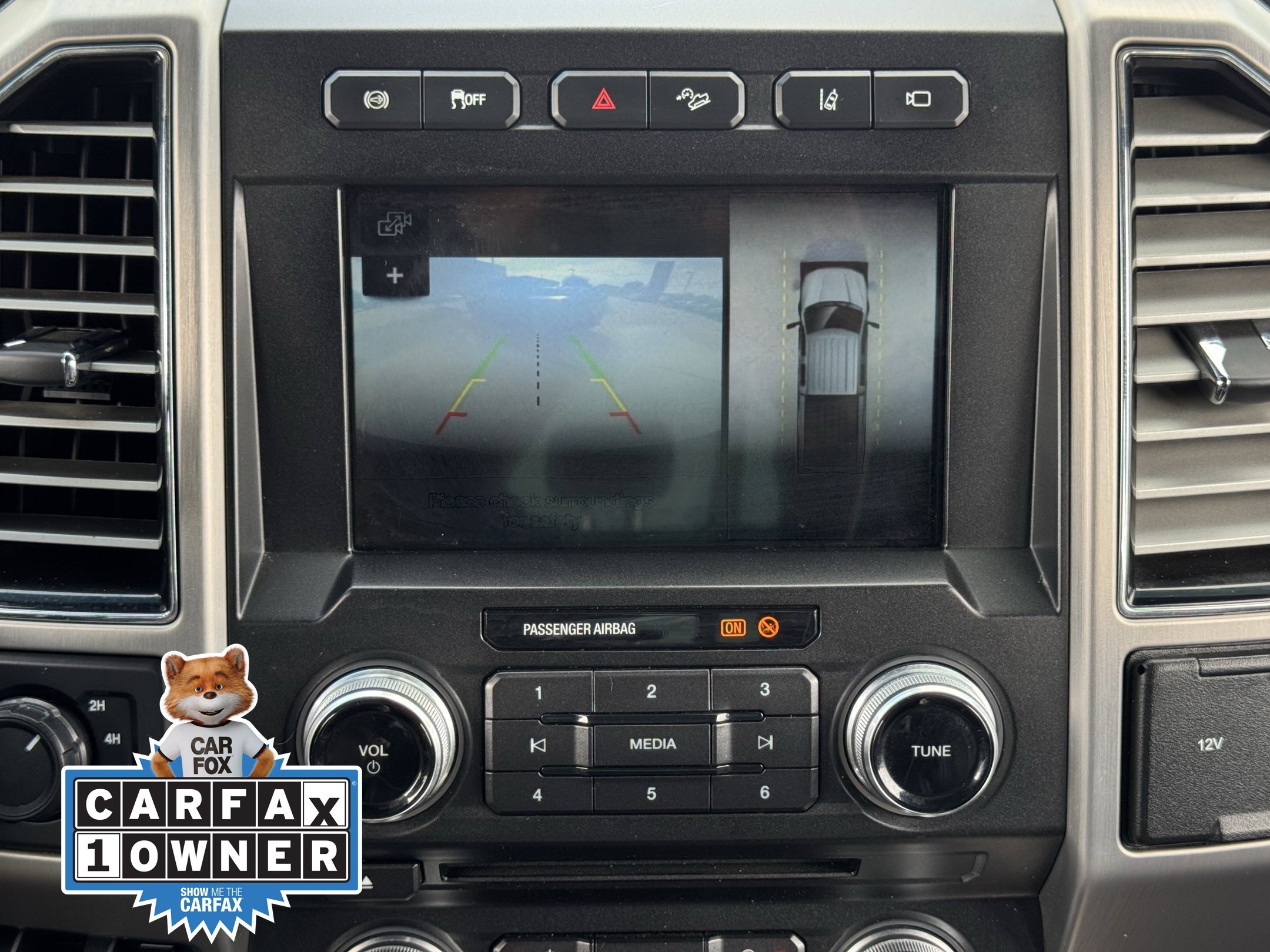 Used 2018 Ford F250 Platinum w/ Platinum Ultimate Package AWD/4WD image 18