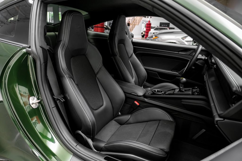 Used 2026 Porsche 911 GT3 RWD image 41