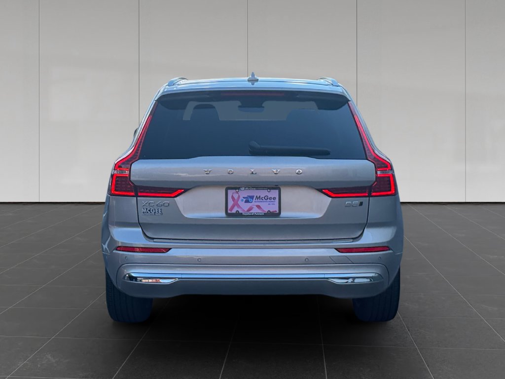Used 2023 Volvo XC60 B5 Plus w/ Climate Package AWD/4WD image 4