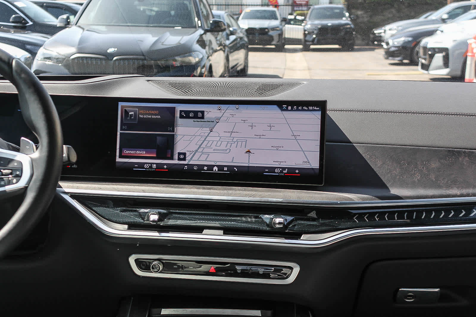 Used 2026 BMW X7 xDrive40i w/ M Sport Package AWD/4WD image 13