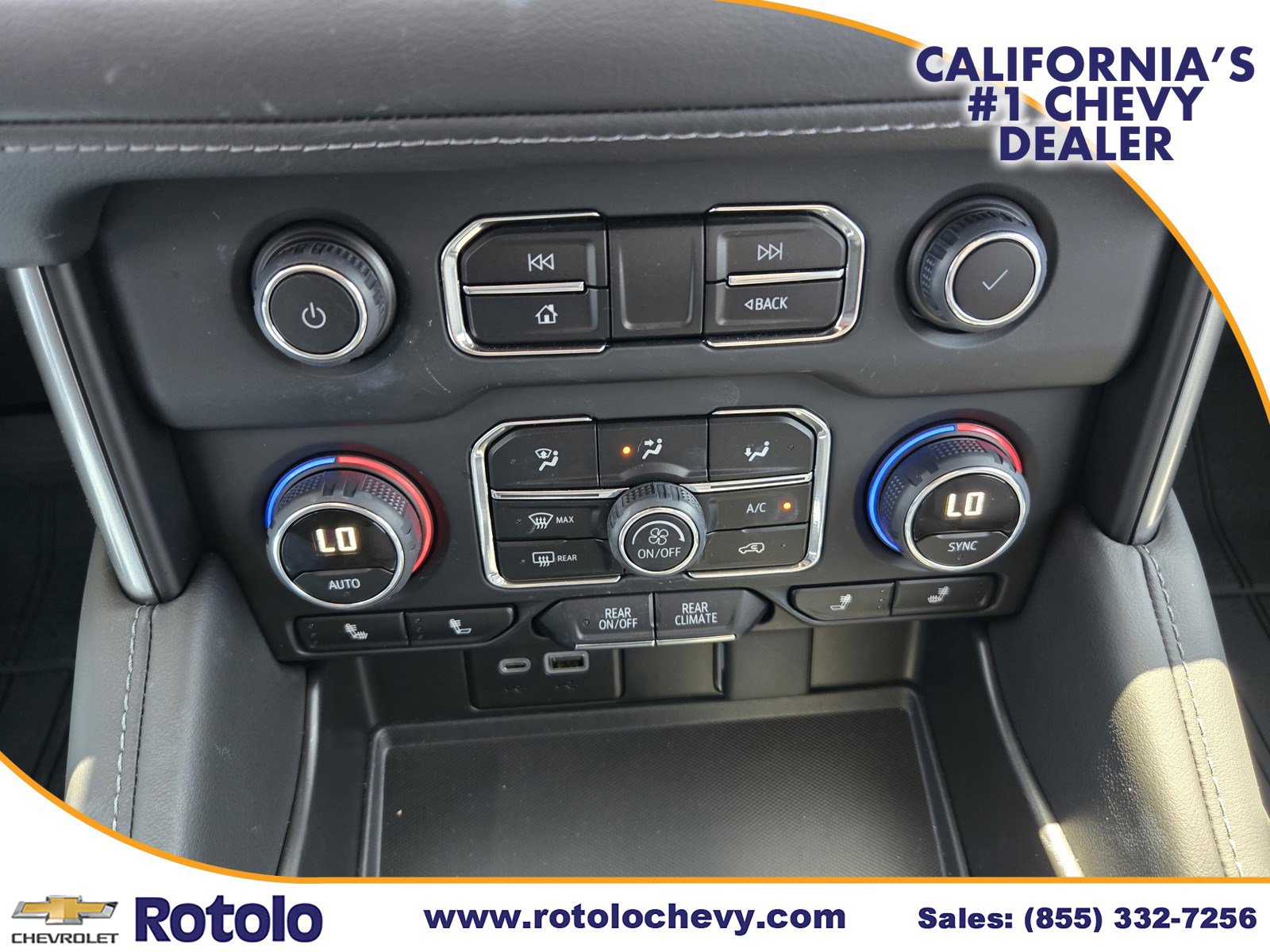 Used 2024 Chevrolet Tahoe LT w/ Luxury Package RWD image 26
