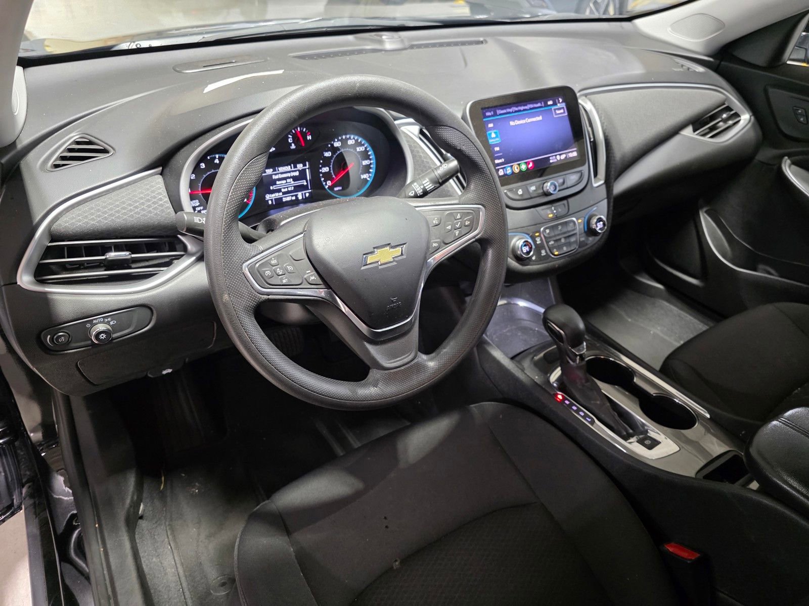 Used 2023 Chevrolet Malibu LT image 15