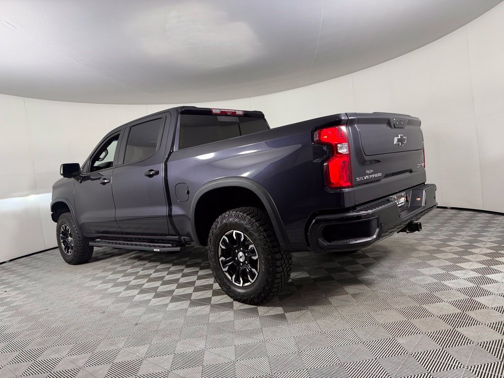 Used 2024 Chevrolet Silverado 1500 ZR2 w/ Technology Package AWD/4WD image 9