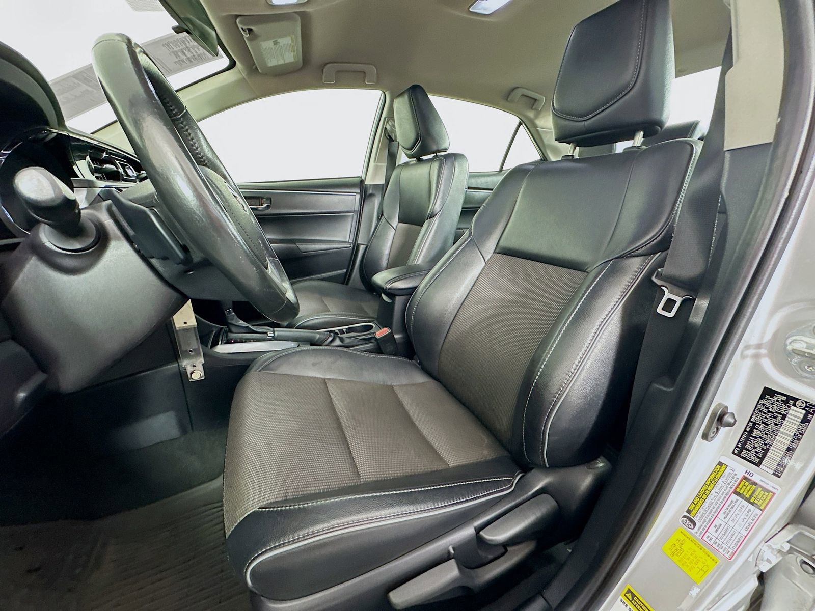 Used 2016 Toyota Corolla S w/ Body Protection Package #1 FWD image 20