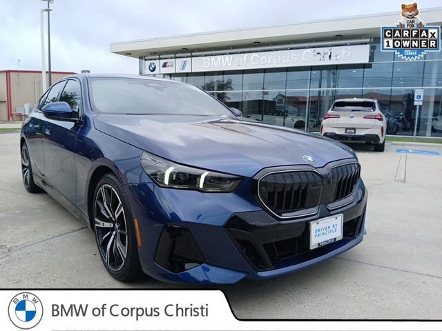 Certified 2026 BMW 530i w/ M Sport Package image 1