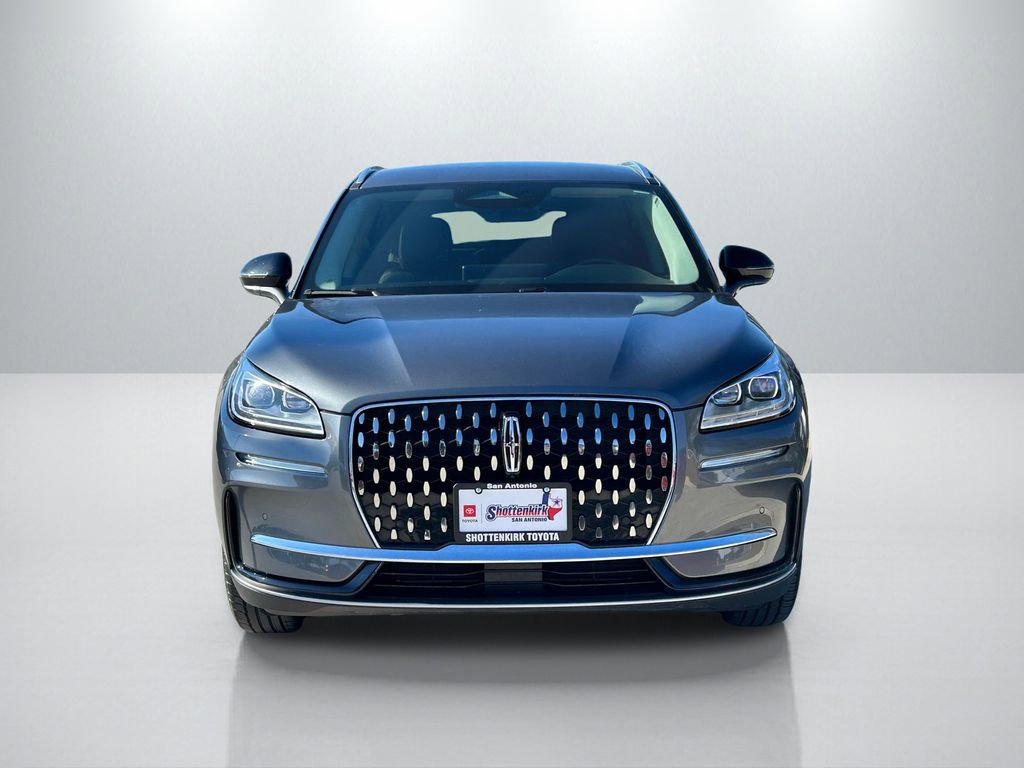Used 2024 Lincoln Corsair Reserve w/ Equipment Group 201A FWD image 2