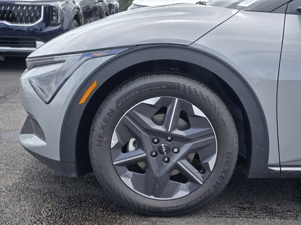 New 2025 Kia EV6 Light RWD image 5