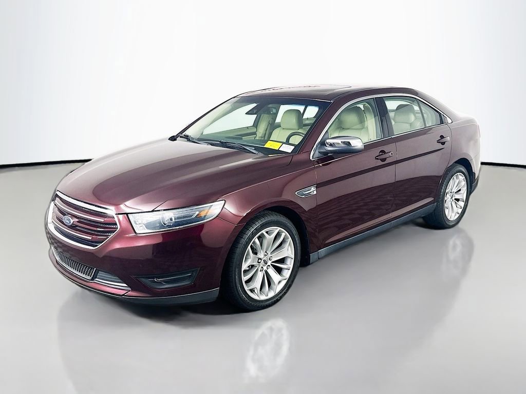 Used 2018 Ford Taurus Limited image 3