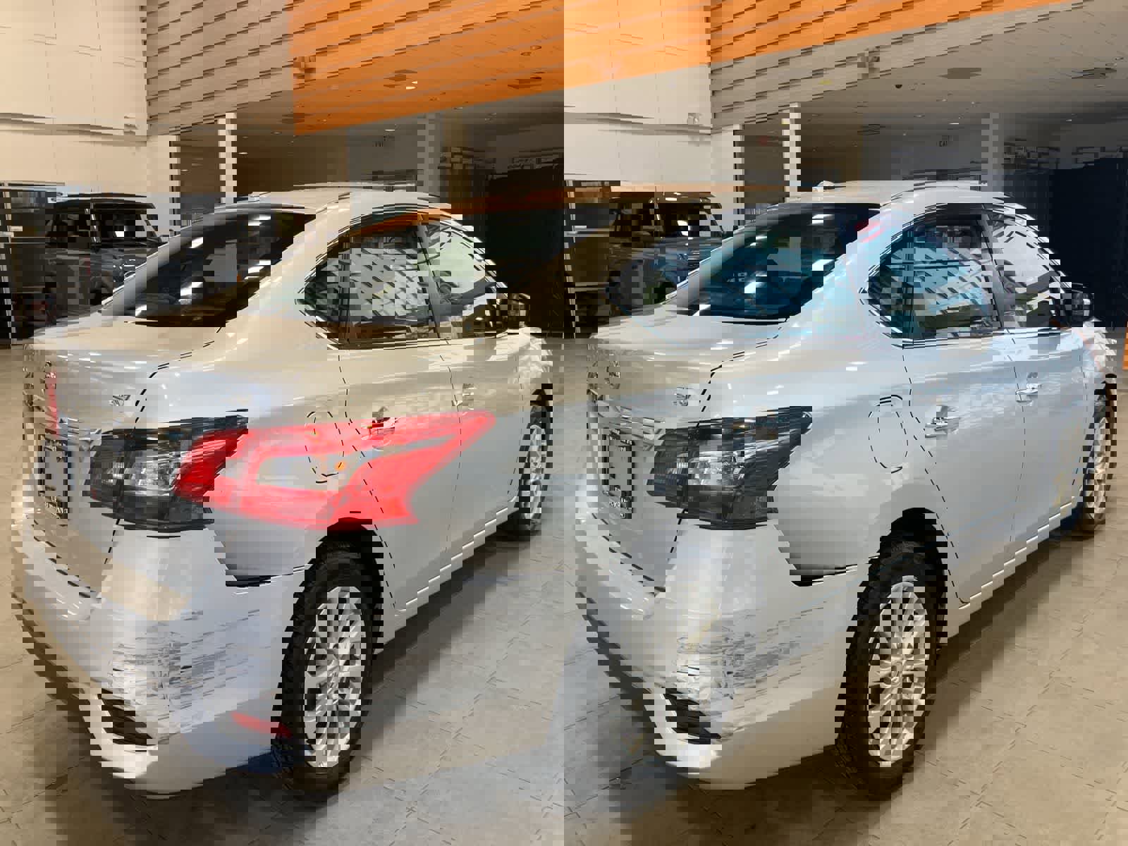 Used 2019 Nissan Sentra SV image 5