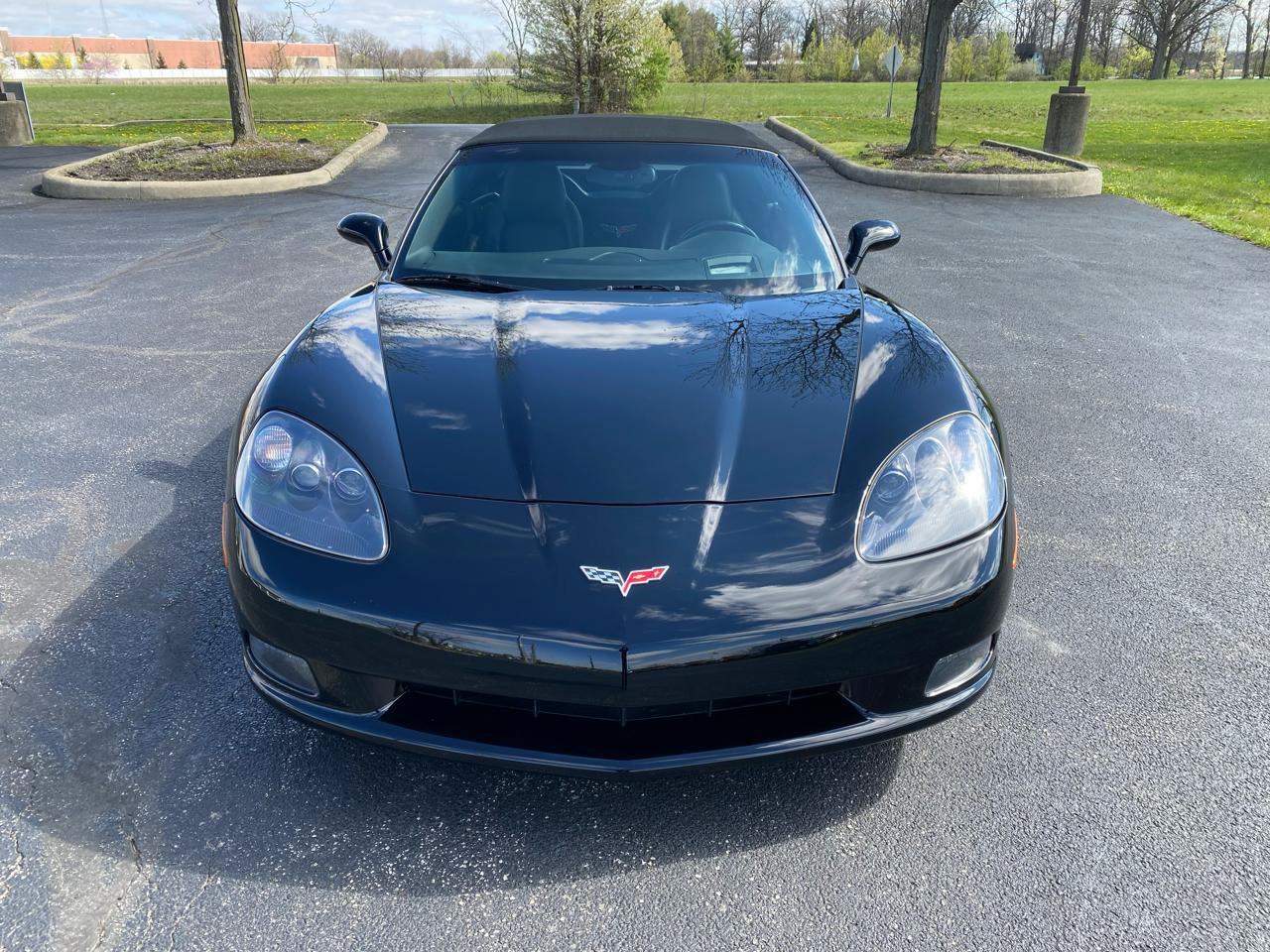 Used 2006 Chevrolet Corvette Convertible w/ Preferred Equipment Group RWD image 4