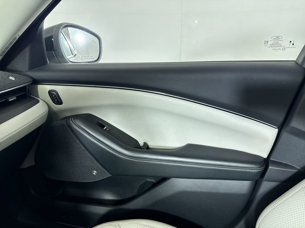 Used 2021 Ford Mustang Mach-E Premium image 38