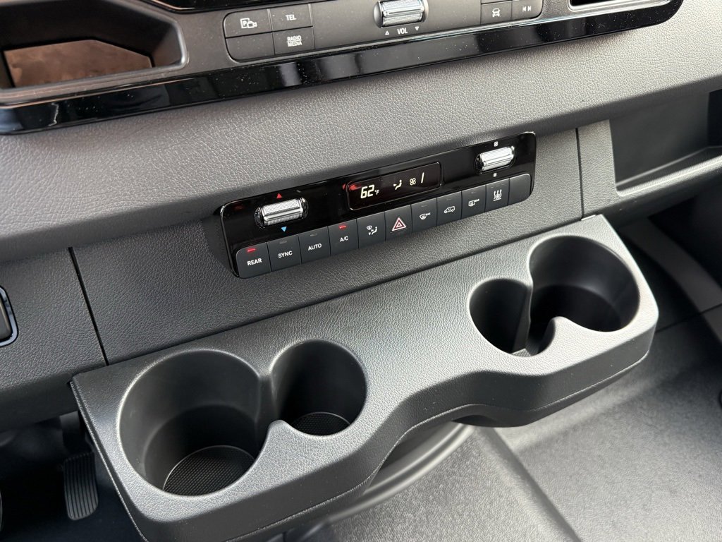 New 2025 Mercedes-Benz Sprinter 2500 image 14