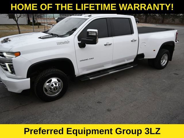 Used 2022 Chevrolet Silverado 3500 High Country w/ Snow Plow Prep/Camper Package image 8