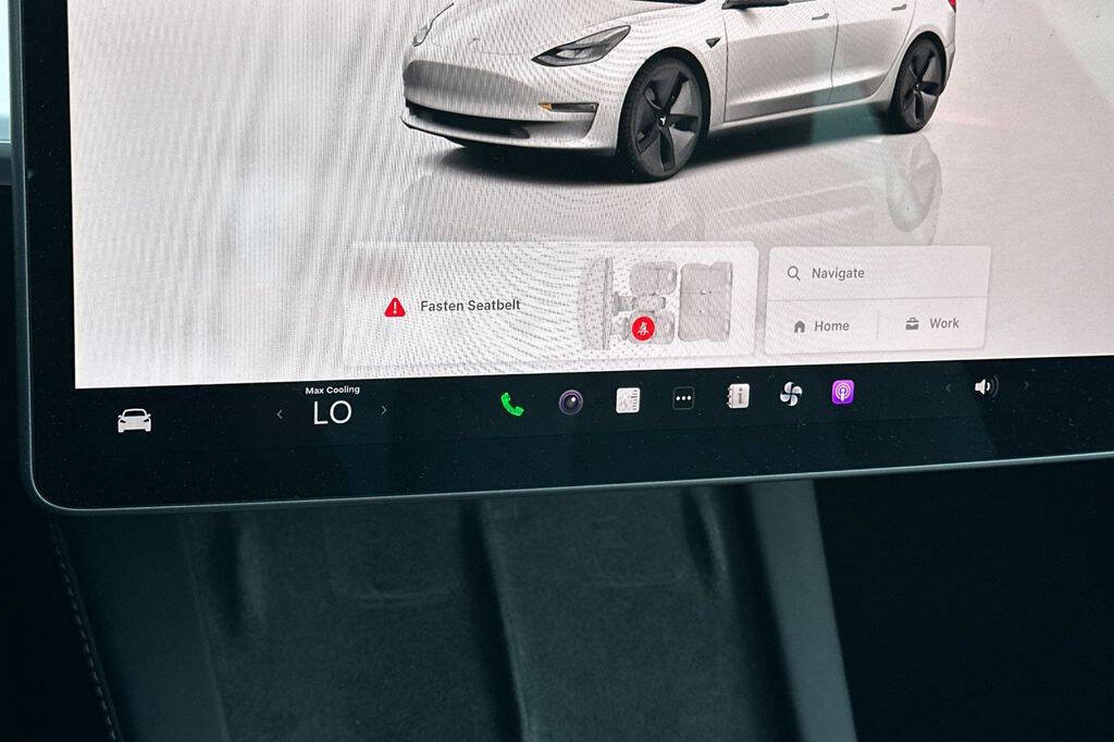 Used 2023 Tesla Model 3 Standard Range image 19