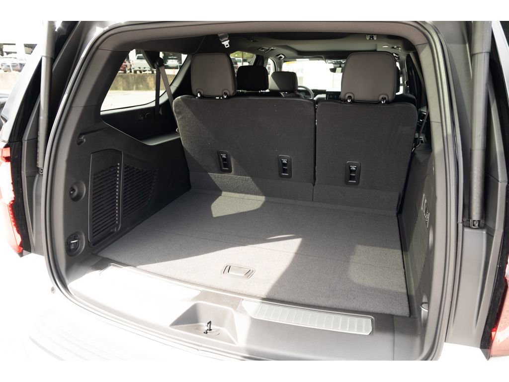 New 2026 GMC Yukon XL AT4 w/ AT4 Premium Package image 34