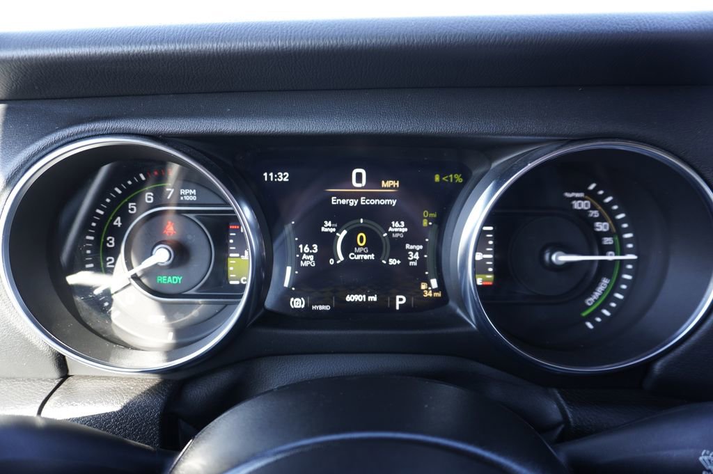 Used 2022 Jeep Wrangler Unlimited Sahara w/ Cold Weather Group image 15