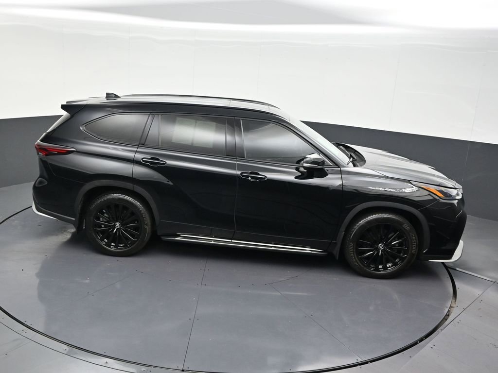 Used 2024 Toyota Highlander XSE image 25