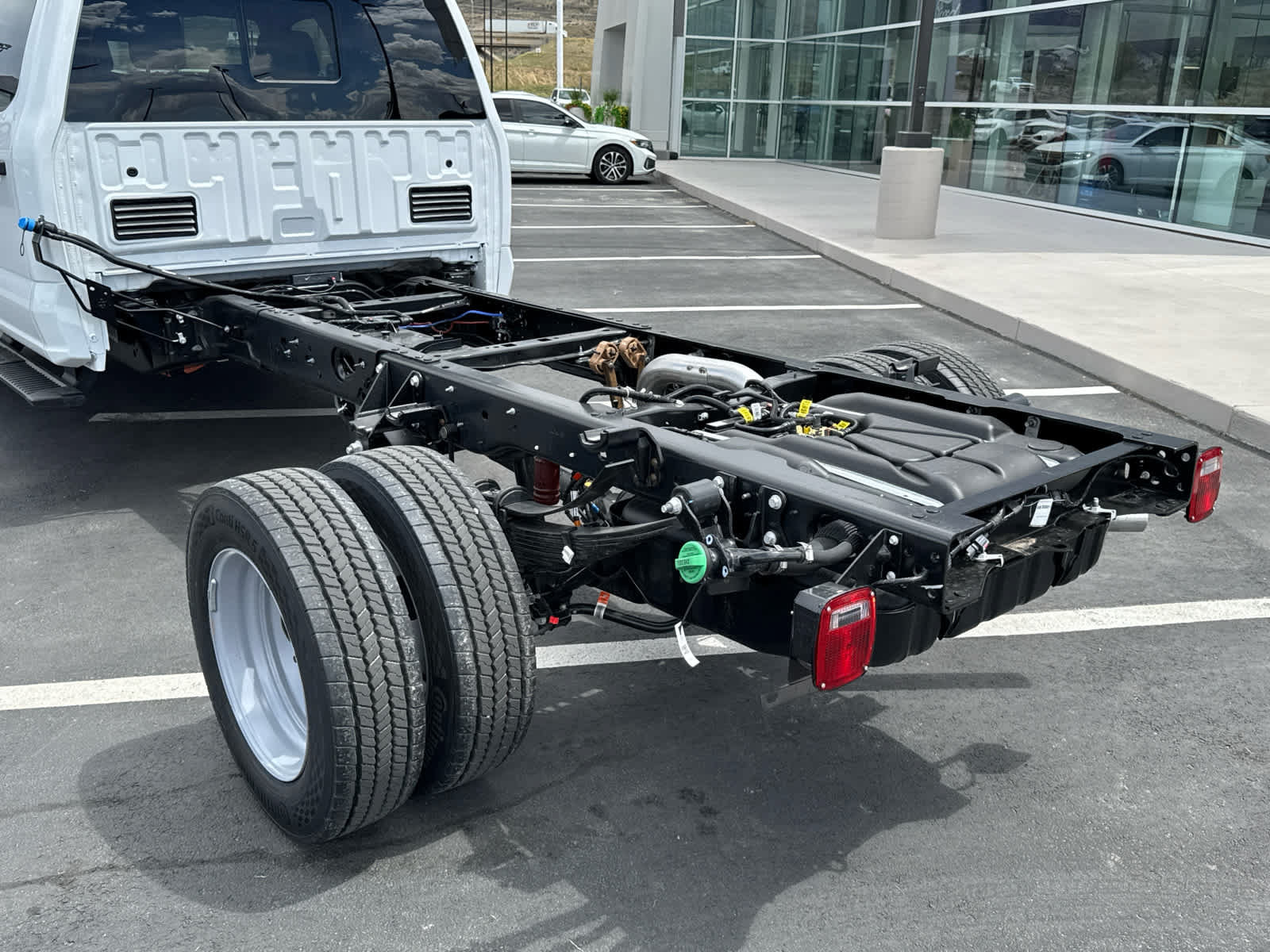 New 2026 Ford F550 4x4 Crew Cab Super Duty w/ XL Chrome Package image 14